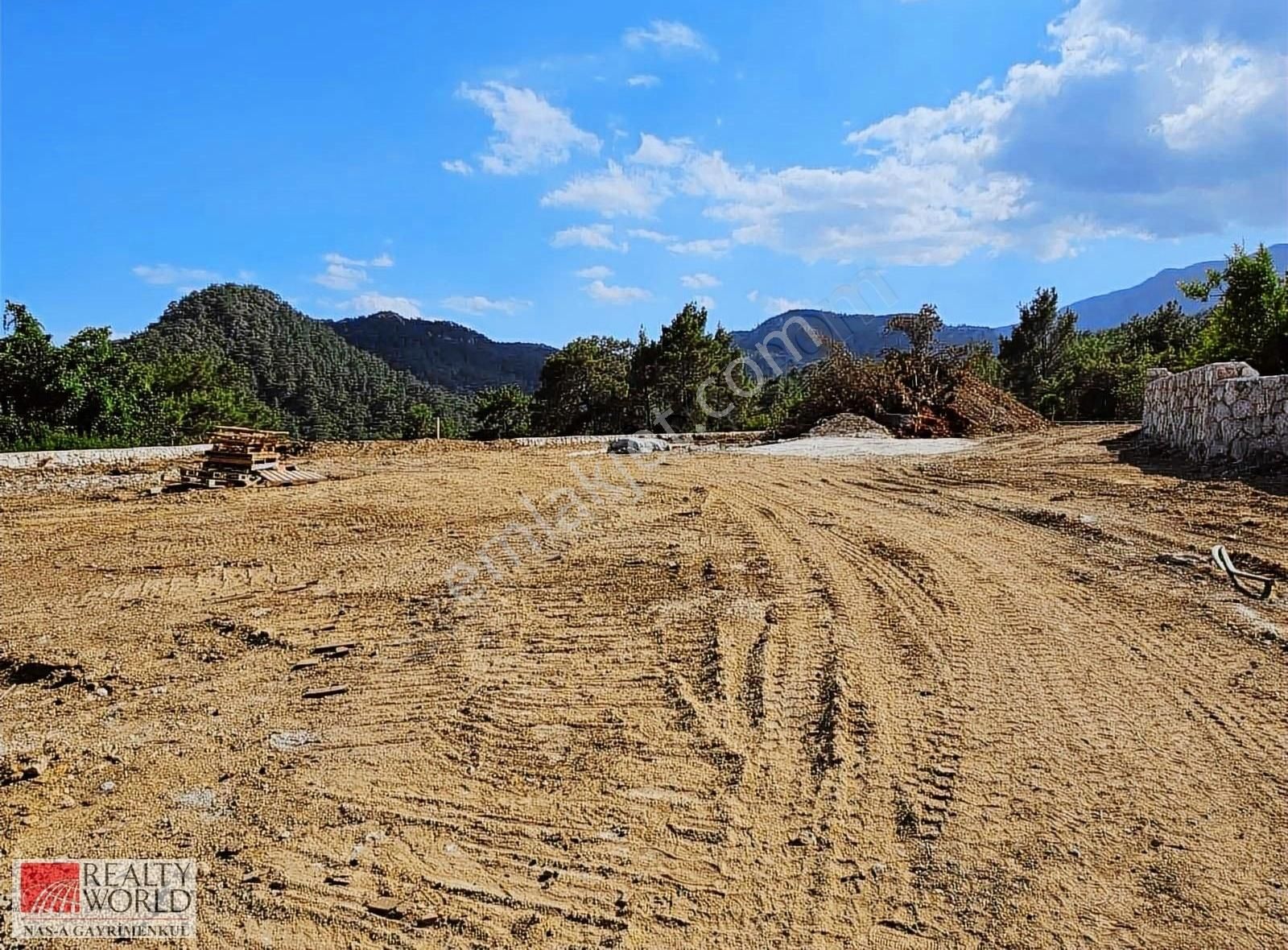 Kemer Beycik Satılık Tarla BEYCIKde SATILIK ARSA