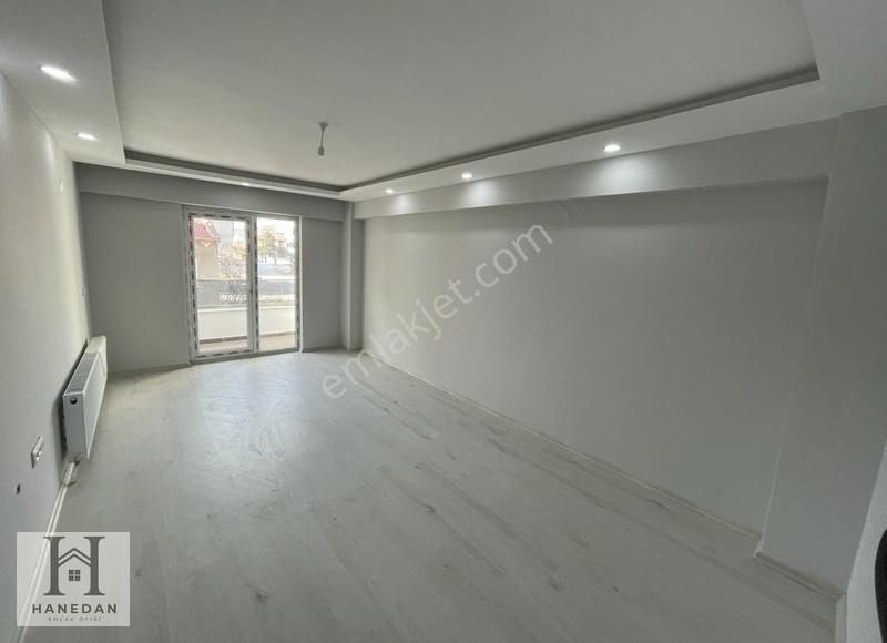 Odunpazarı 71 Evler Satılık Daire HANEDAN'DAN 71 EVLER MH. ŞEHİR HAS. KARŞISI SATILIK 80 M2 1+1