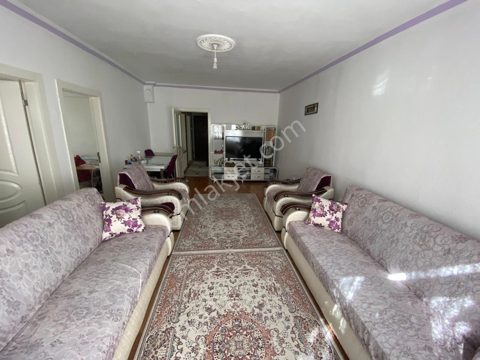 Mamak Kazım Orbay Satılık Daire  KAZIM ORBAYDA 3+1 İSKANLI 105M2 Y.GİRİŞ KAT BALKONLU DAİRE