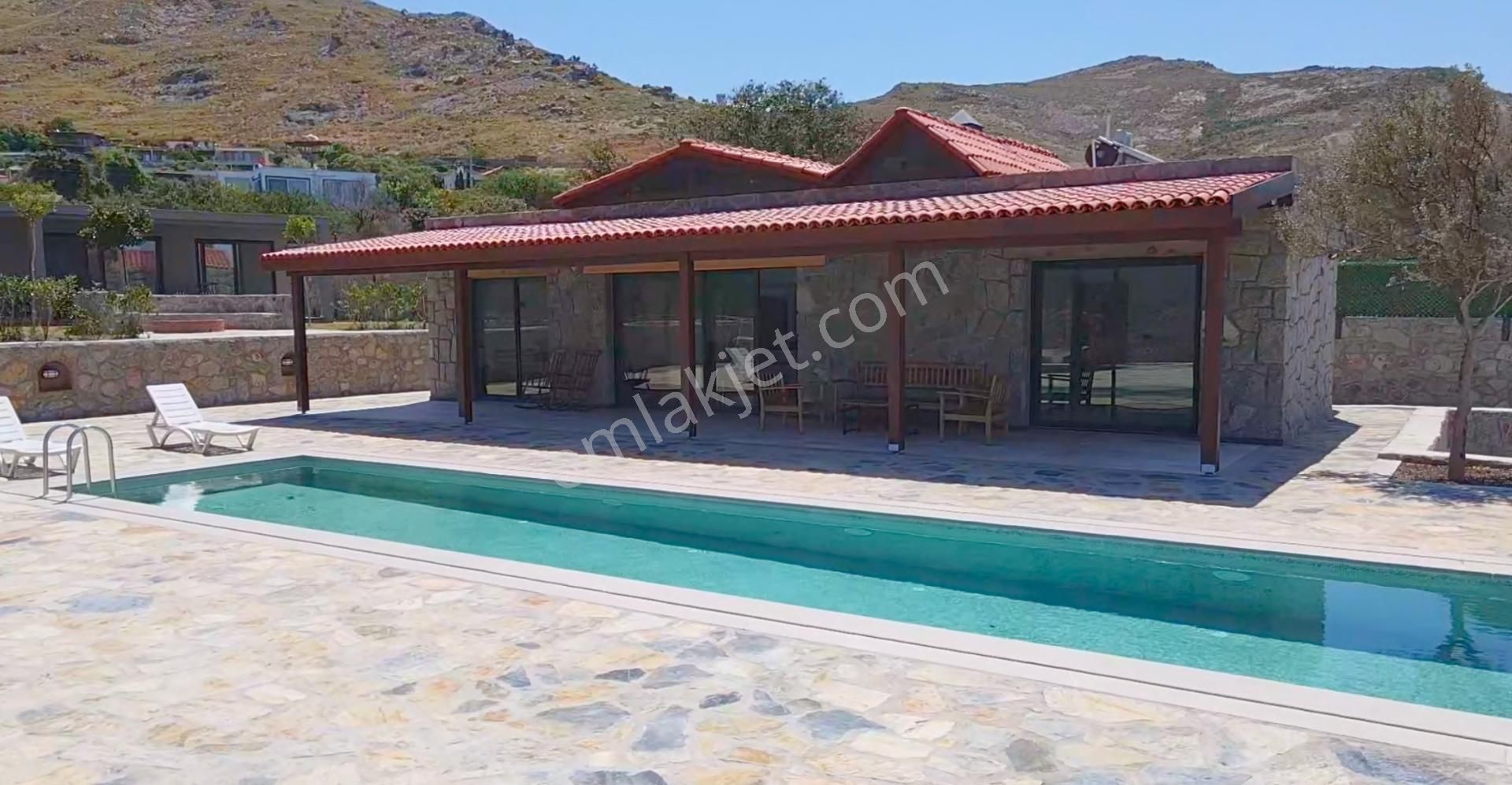 Bodrum Gümüşlük Satılık Villa  Bodrum Gümüşlük Deniz ve Doğa Manzaralı 4+3 Satılık Villa