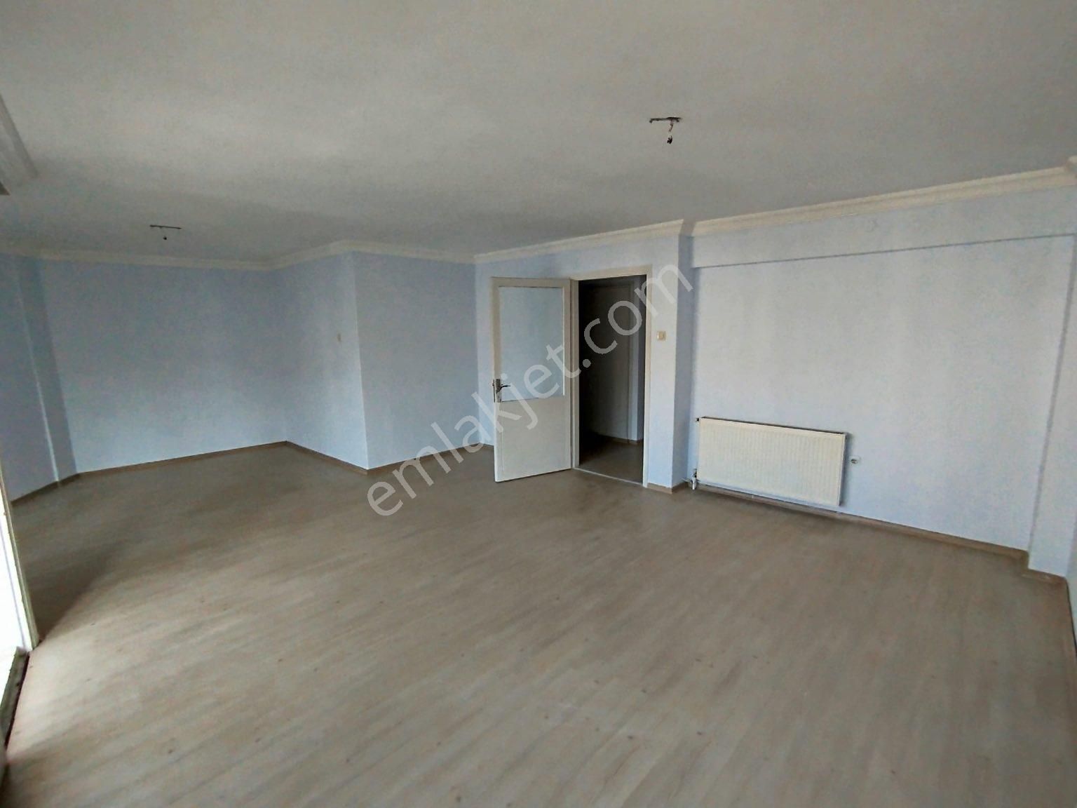 Konak Piri Reis Satılık Daire  İNÖNÜ CADDESİ YAKINI 2+1 DOĞALGAZLI DAİRE