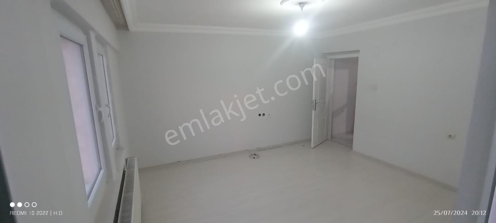 Sincan Mareşal Çakmak Kiralık Daire Sahibinden Bağımsız Salon Çift Balkonlu İsı Yalıtımlı 2+1