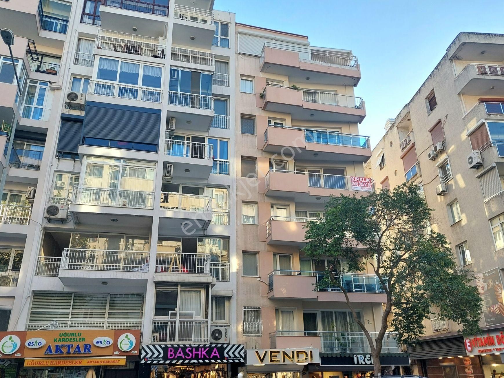 Konak Güzelyalı Kiralık Daire Güzelyalı'da Mithatpaşa Cadde Üzeri 3+1 Kiralık Daire