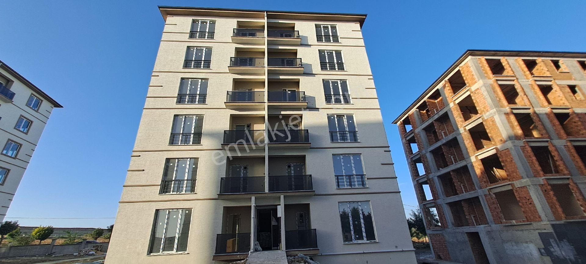 Silivri Alipaşa Kiralık Daire  ALİPAŞA BEYAZ EVLER SİTESİNDE 2+1 KİRALIK DAİRE