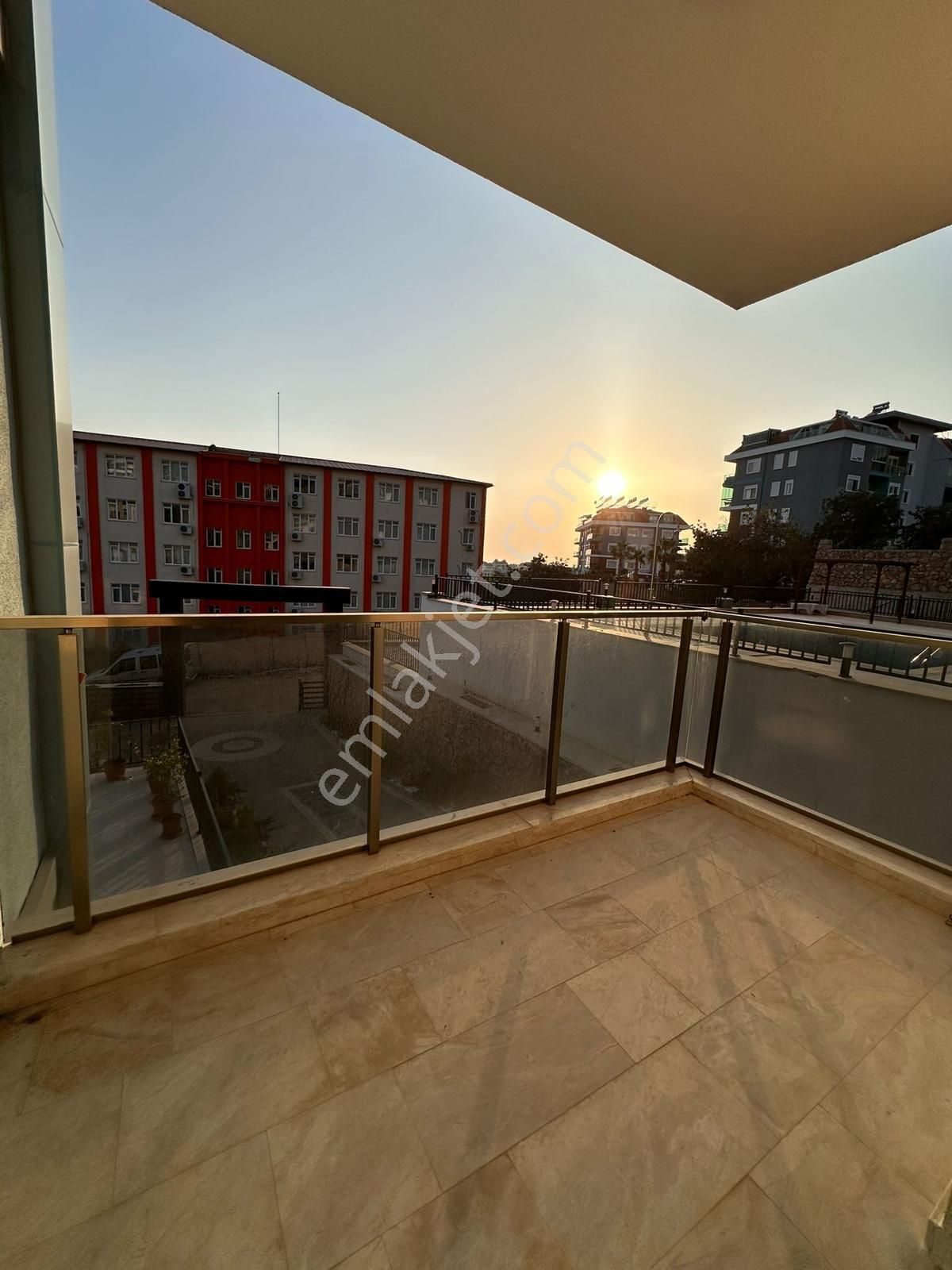 Alanya Oba Mevkiinde Yeni Site İçerisinde Satılık Daire - Görsel 5