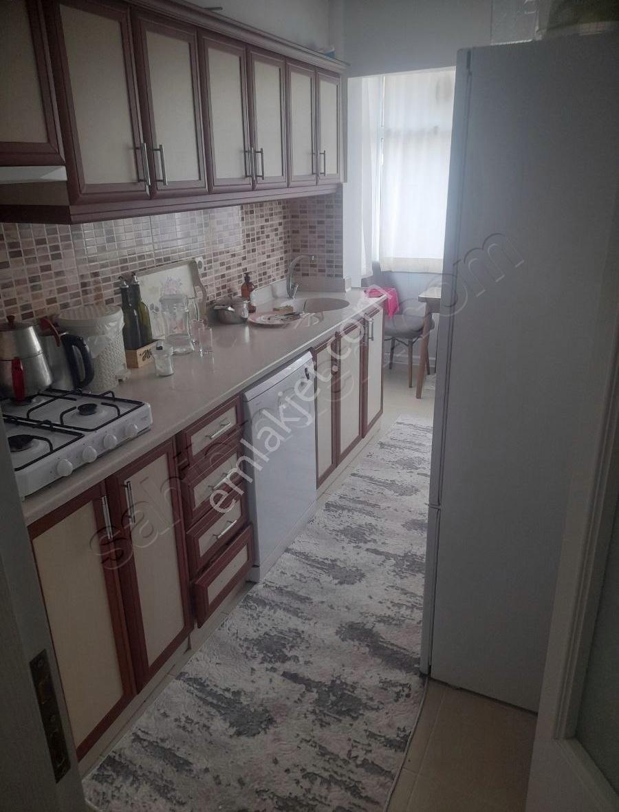 Çankaya Ertuğrulgazi Kiralık Daire kombili yapılı 3..1 full yapili