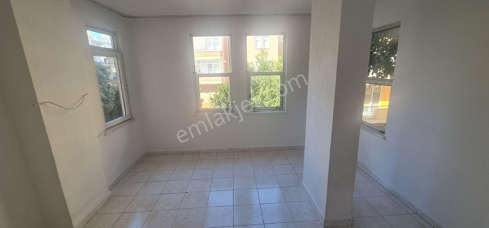 Alanya Kızlar Pınarı Kiralık Daire ALANYA MERKEZDE KLEOPATRA PLAJI ÜSTÜNDE 1 + 1 AYRI MUTFAKLI DAİRE