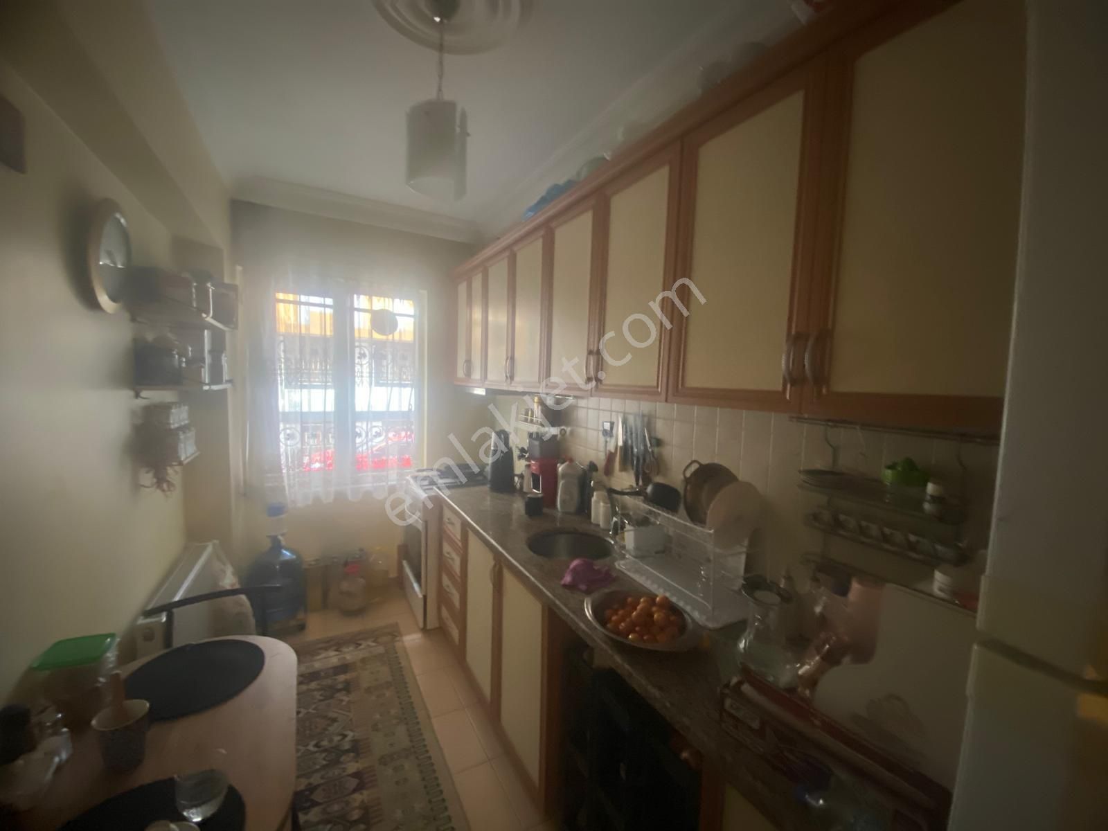 Gaziosmanpaşa Merkez Kiralık Daire  GAZİOSMANPAŞA SALİHPAŞA CADDESİNDE 9YILLIK BİNADA 2+1/80m2 KİRALIK DAİRE 20.000 TL