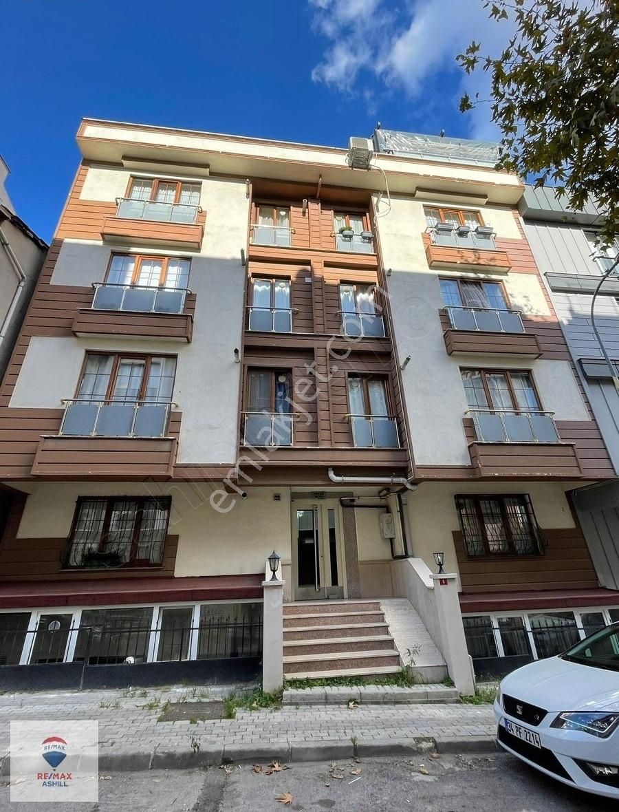 Üsküdar Bulgurlu Satılık Daire Remax Ashillden 3+1 Harika Kullanışlı Dublex Satılık