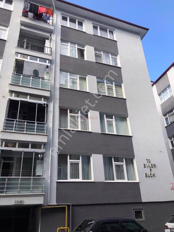 Giresun Merkez Hacısiyam Kiralık Daire Remax Nadir'den Merkezi Konumda İçi Yeni Yapılmış 3+1 Daire