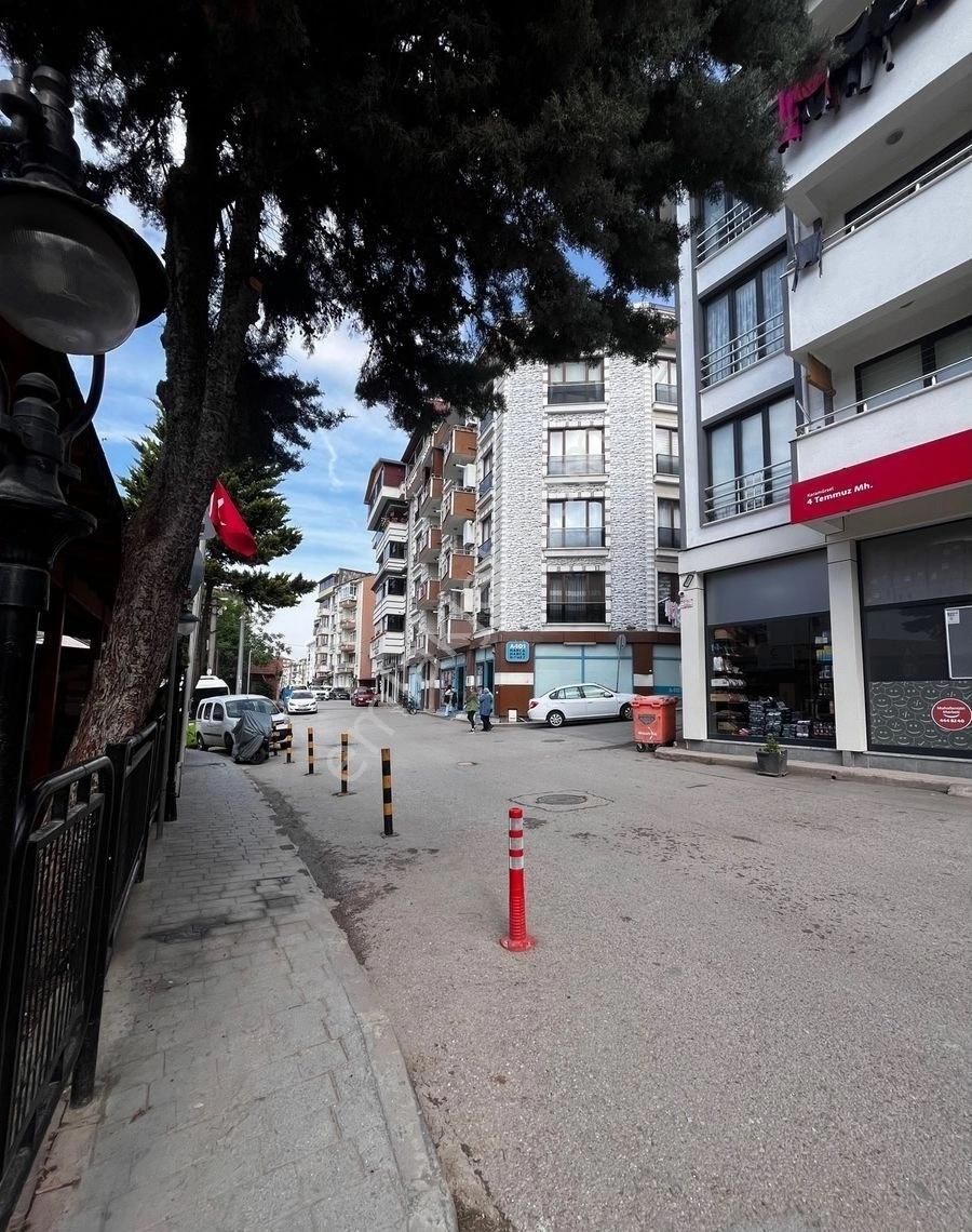 Karamürsel 4 Temmuz Satılık Daire Kardeş Emlak ‘tan Şehir Merkezine Yakın Masrafsız 2+1 Daire