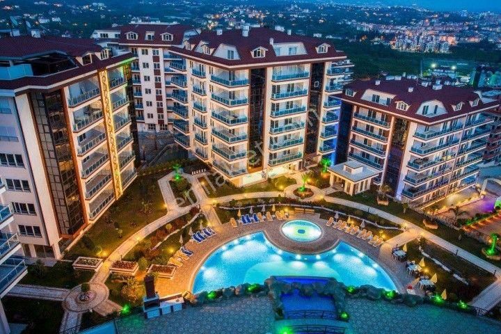 Alanya Çıplaklı Satılık Daire  ALANYADA SİTE İÇİNDE 1+1 EŞYALI SATILIK LÜKS DAİRE