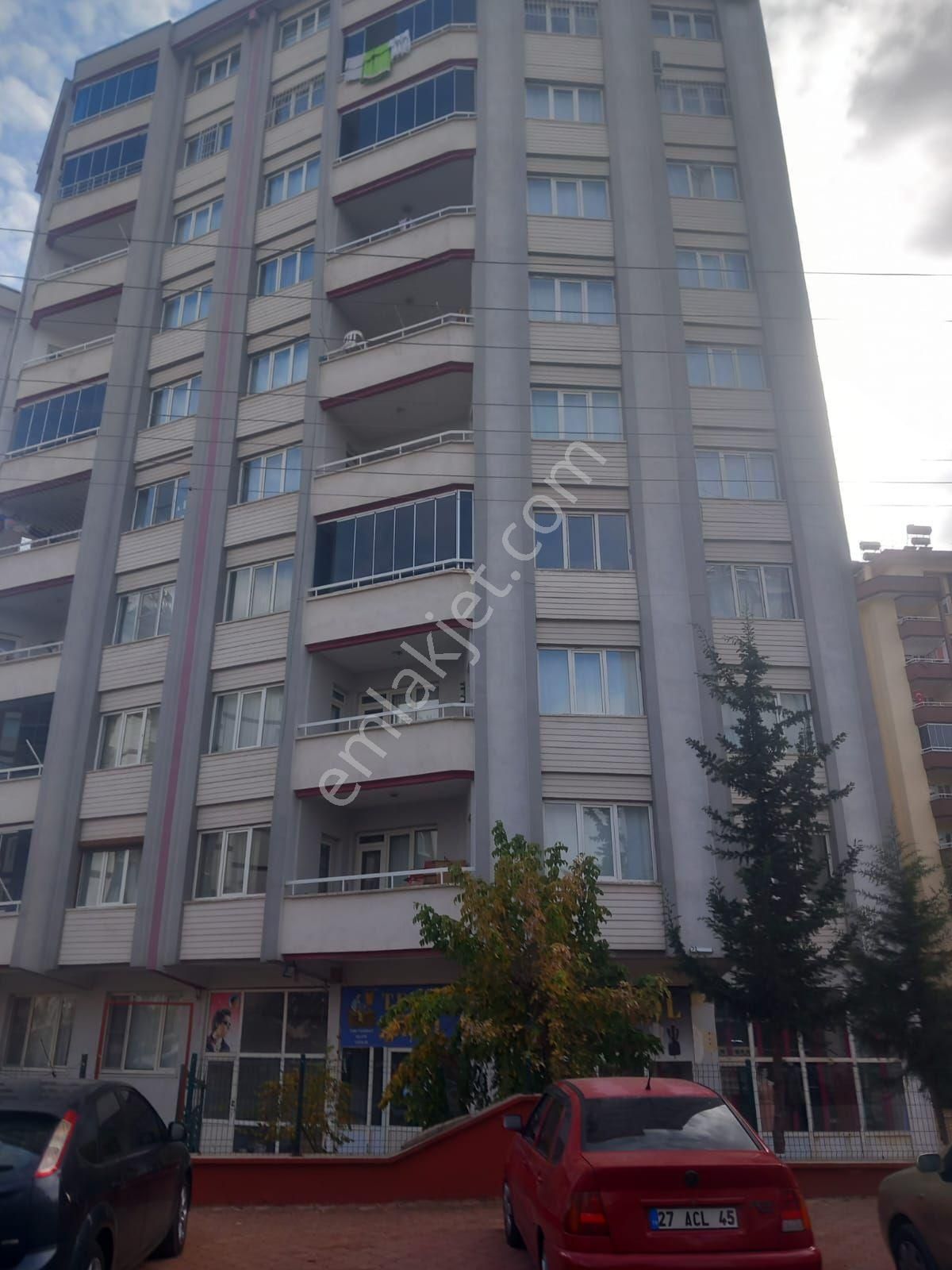 Şahinbey Karataş Kiralık Daire AKYOL GAYRİMENKUL DEN KİRALIK DAİRE KARATAŞ DA DDOĞAL GAZLI 3+1