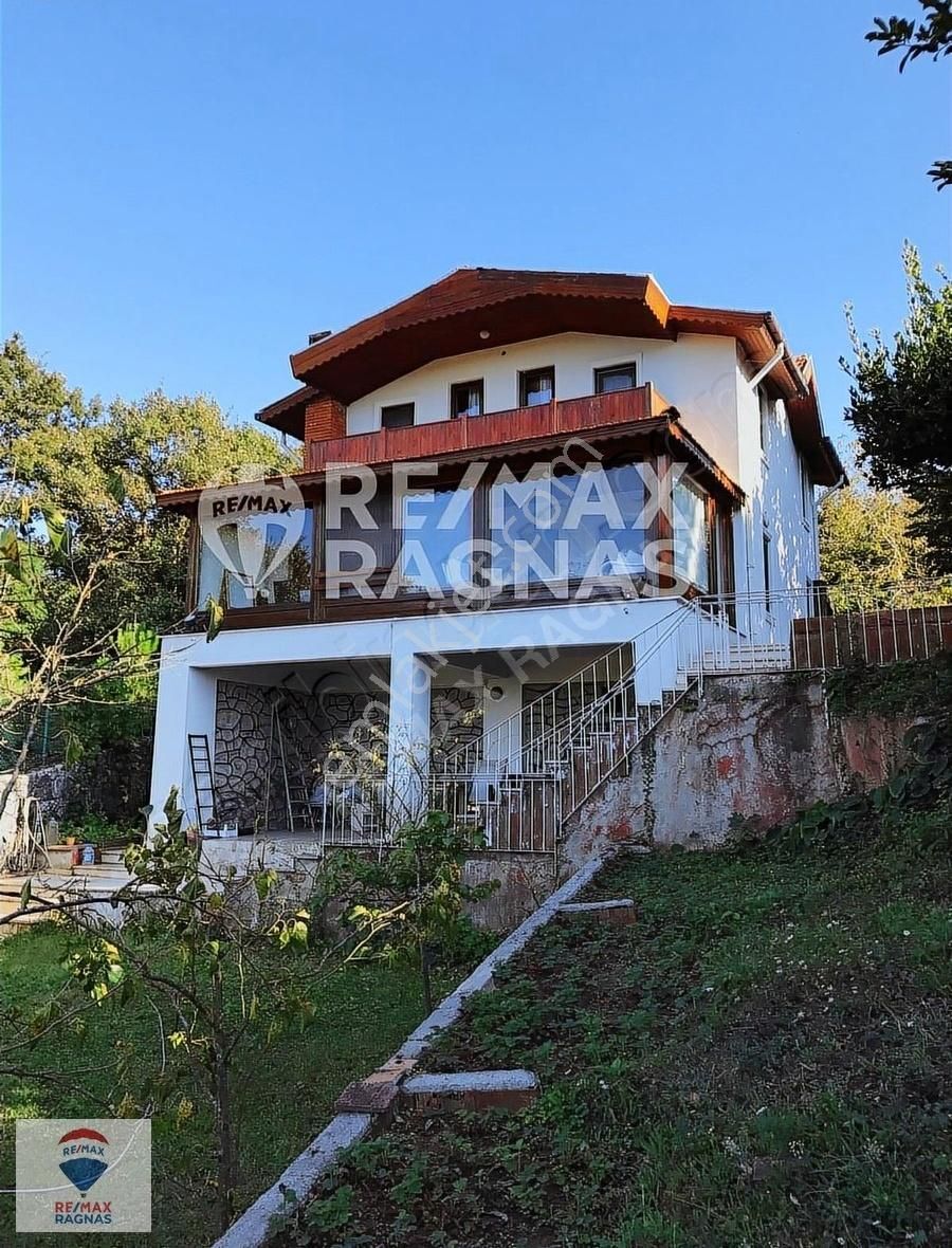 Çekmeköy Reşadiye Satılık Villa Reşadiyede En Güzel Konumda Şahane Müstakil Satılık Villa