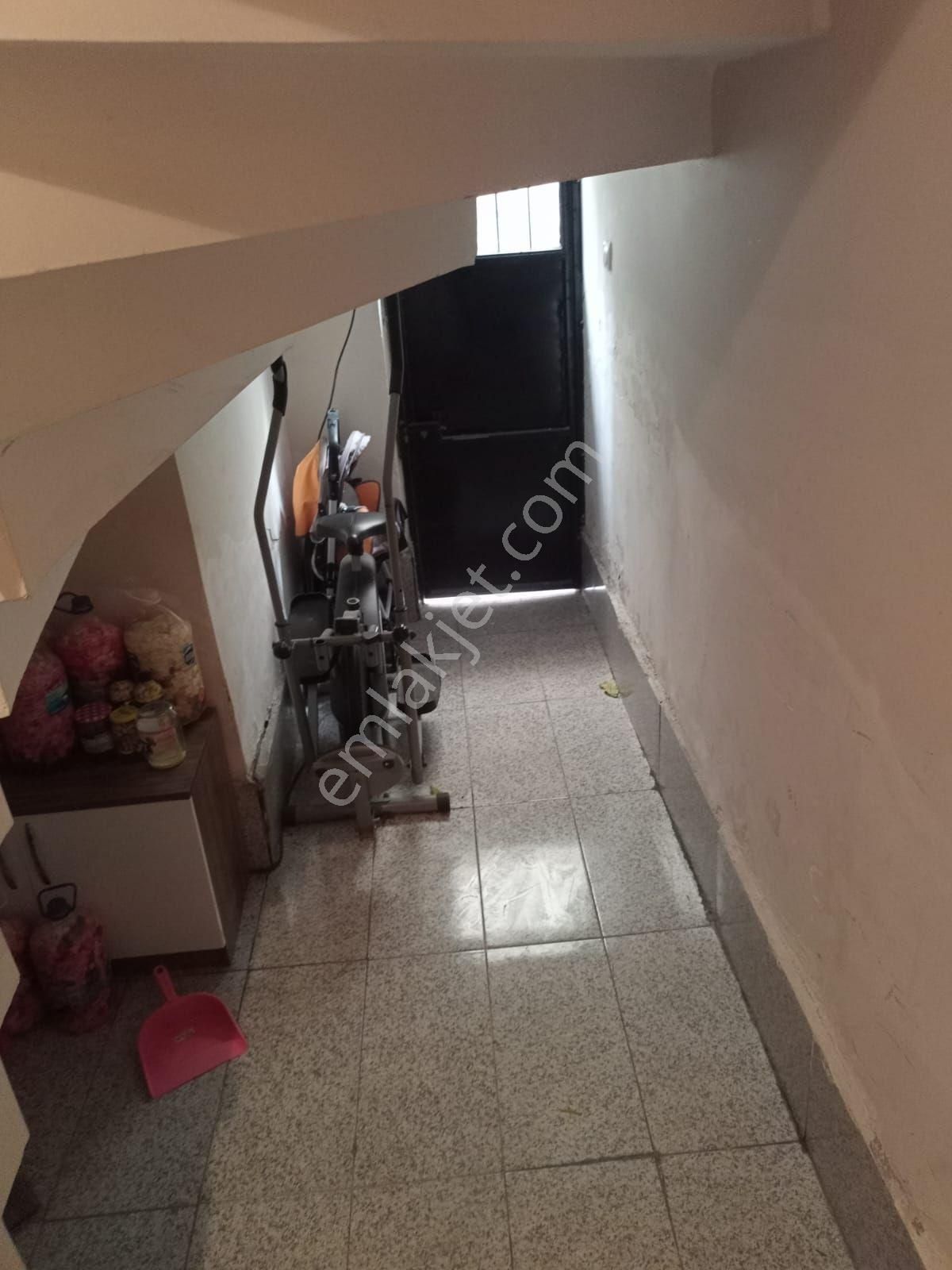 Küçükçekmece Söğütlü Çeşme Kiralık Daire ARI EMLAKTAN KİRALIK 1+1 DAİRE 