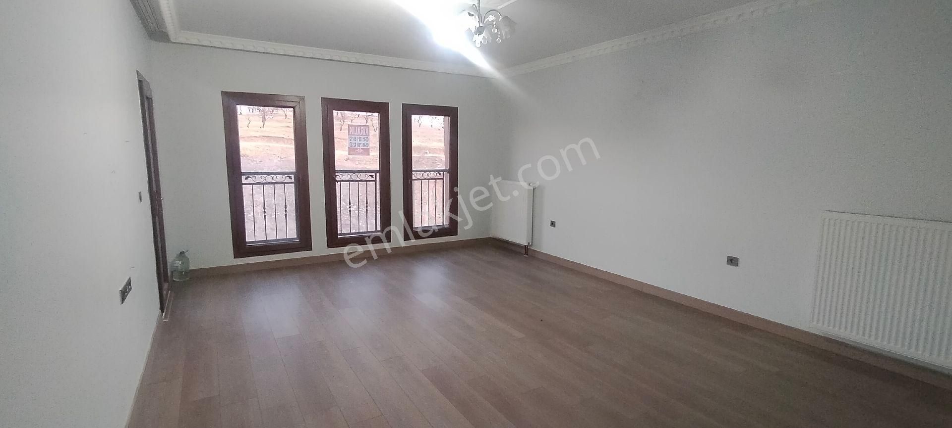 Elazığ Merkez Çatal Çeşme Kiralık Daire Çatal çeşme 4 etap kat3 kiralık