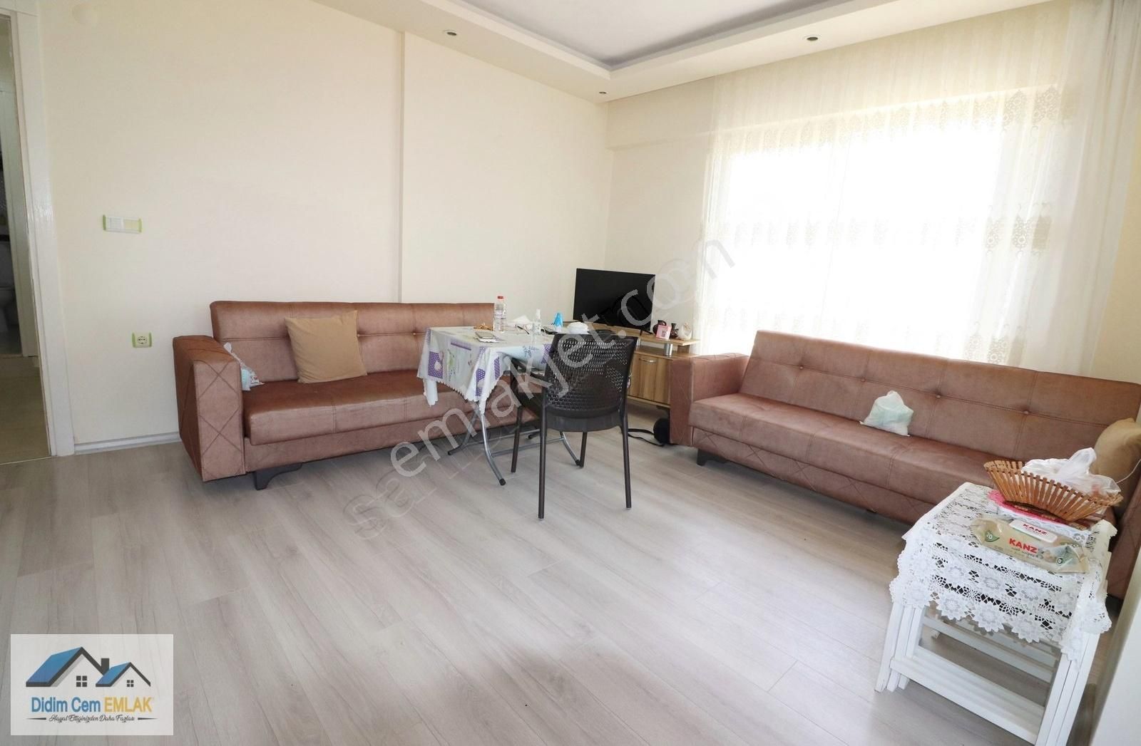 Didim Efeler Satılık Daire EFELER MAHALLESİNDE ARA KAT EŞYALI SATILIK 1+1 DAİRE