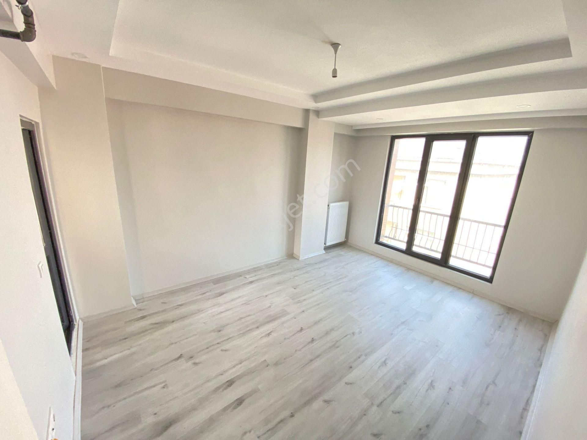 Sultangazi İsmetpaşa Satılık Daire  ÖZGÜR İNŞAAT İSMETPAŞA MAH  2+1 90M2 1.KAT FIRSAT DAİRE SATILIK