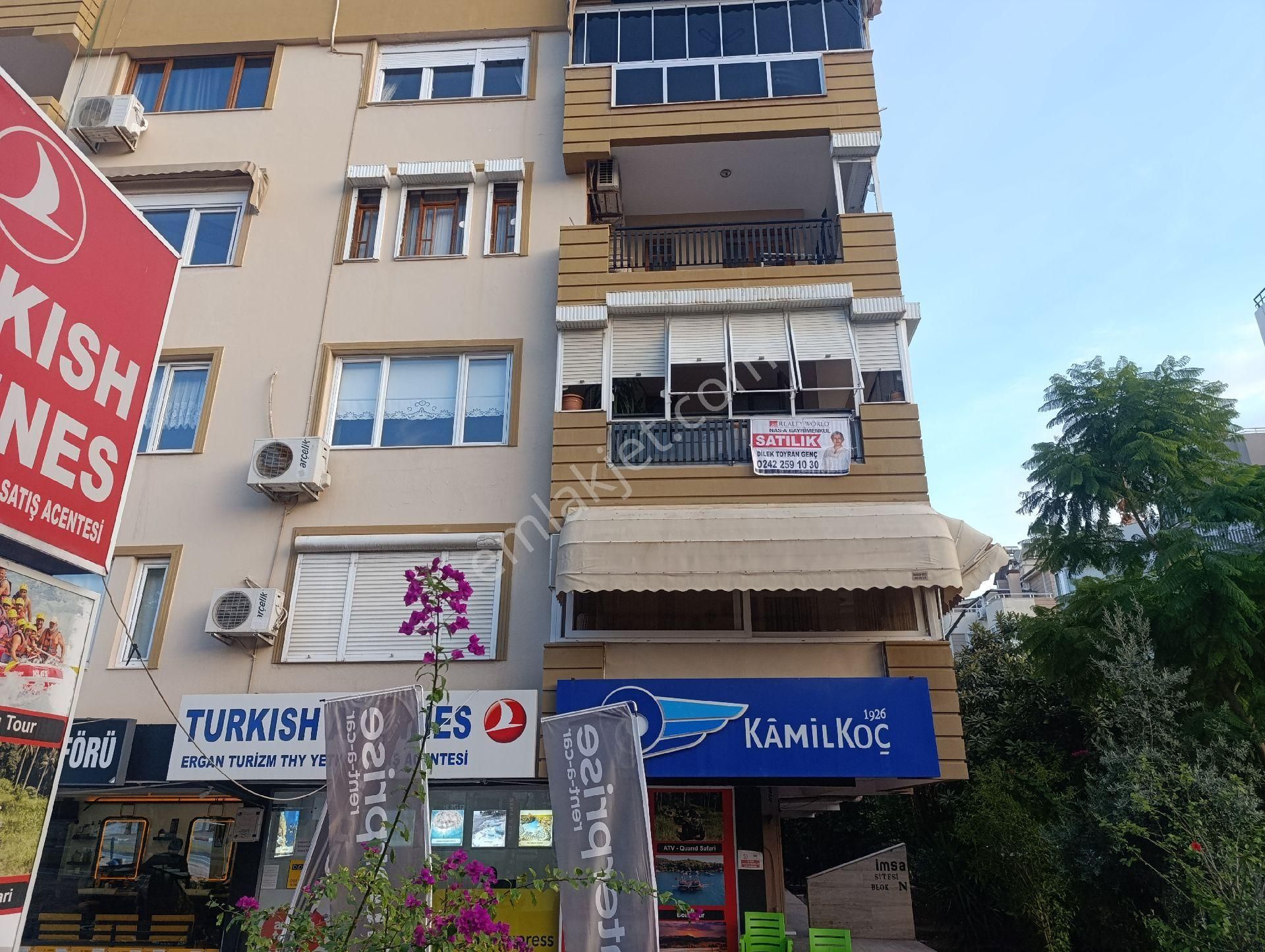 Konyaaltı Liman Satılık Daire Antalya Konyaaltı Liman mahallesi Denize yürüme mesafesinde 2+1 Arakat Satılık Daire 