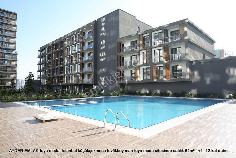 Küçükçekmece Tevfik Bey Satılık Daire  Lüks site içinde satılık masrafsız temiz 62m² 1+1 -12.kat daire