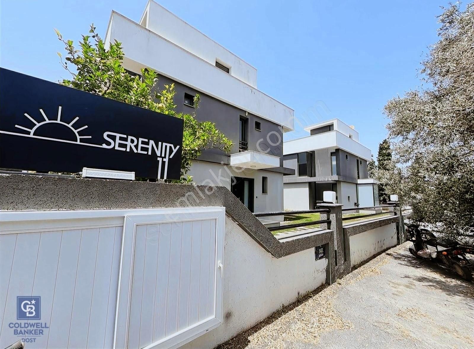 Urla Güvendik Denize Sıfır Satılık Villa Çeşmealtı Güvendik Mah Satılık 3+1 Villa