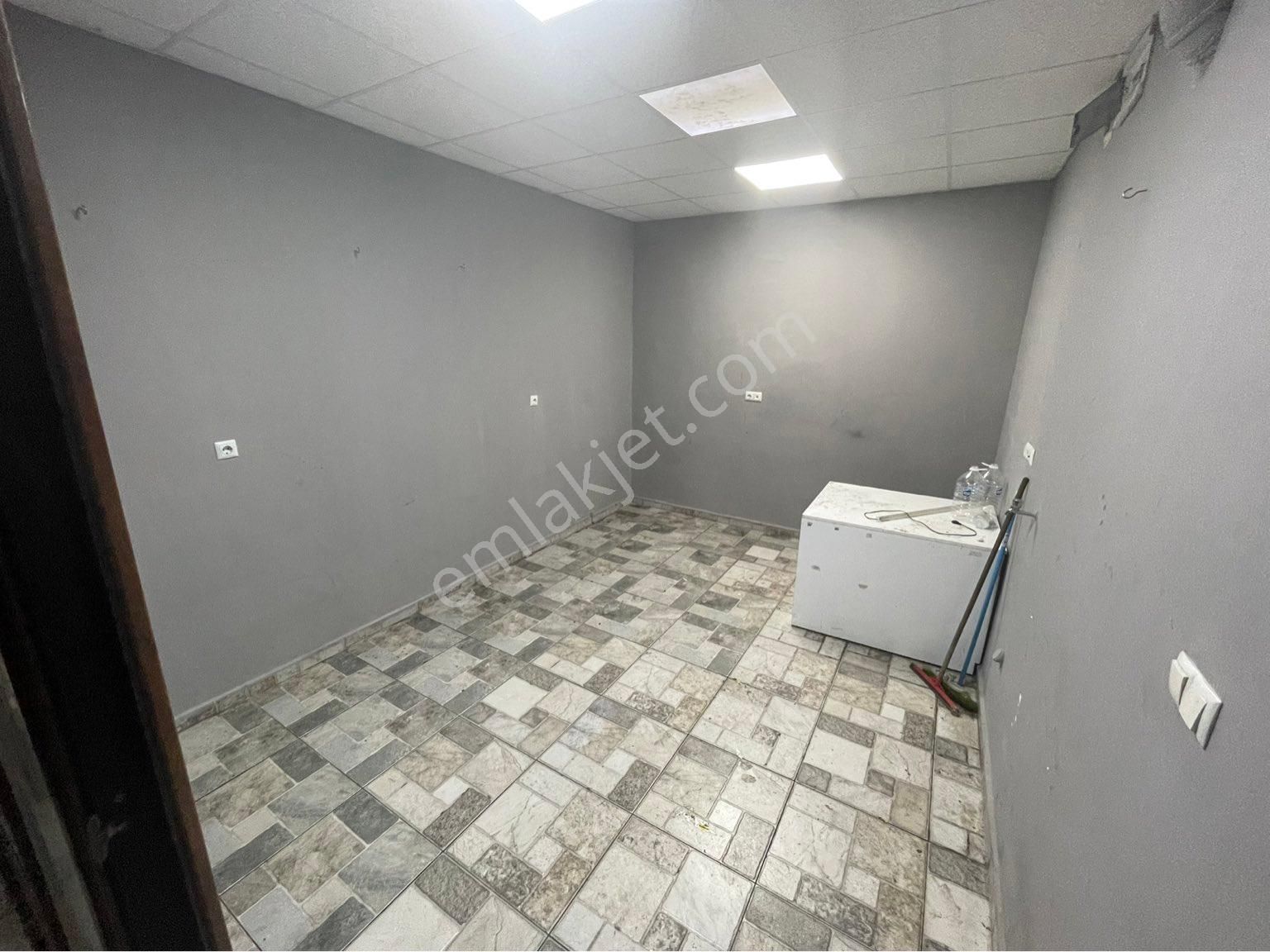 Keçiören Atapark Kiralık Dükkan & Mağaza Ataparkta 25 m2 KİRALIK DÜKKAN