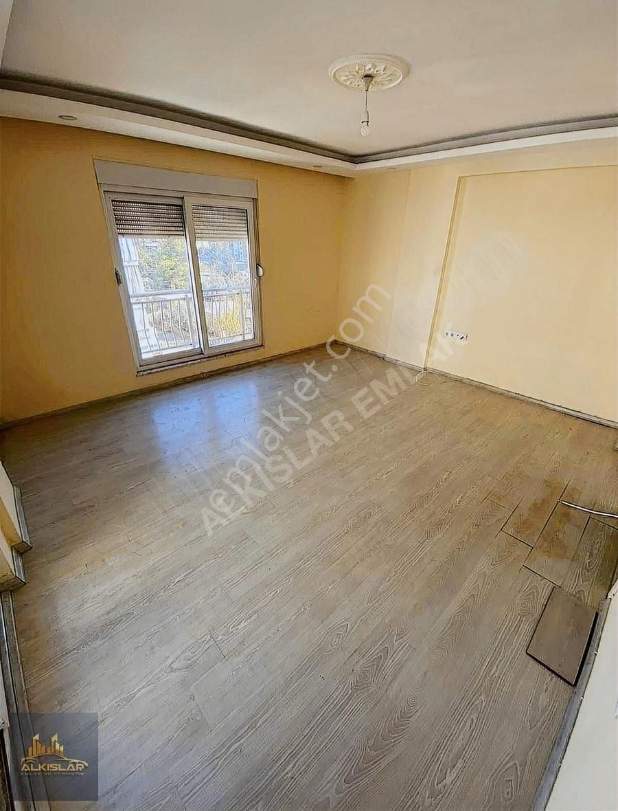 Kepez Hüsnü Karakaş Kiralık Daire HÜSNÜ KARAKAŞ MAHALLESİNDE HASTANEYE YAKIN KİRALIK DAİRE