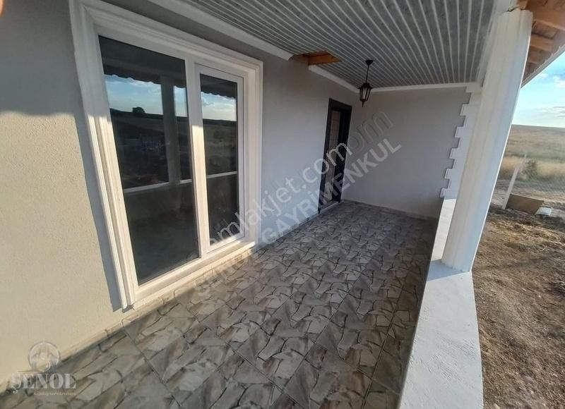 Çubuk Yakuphasan Satılık Tarla ASFALT YOLA CEPHE 60 m2 ANAHTAR TESLİM EV VE 450 m2 BAHÇE