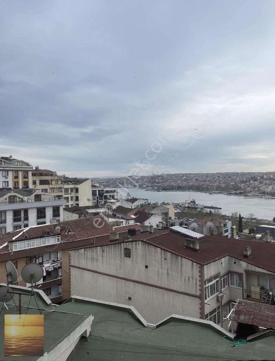 Beyoğlu Halıcıoğlu Satılık Daire YILMAZ GROUPTAN ARAKAT DENİZ MANZARALI FIRSAT DAİRE