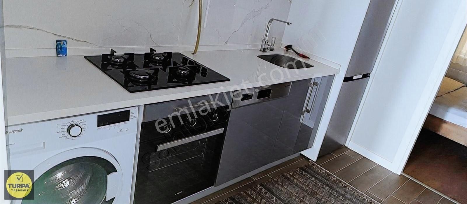 Tepebaşı Güllük Eşyalı Kiralık Daire 1+1 Daeire Ful Eşyalı Efeler Cad. Zeki .AP