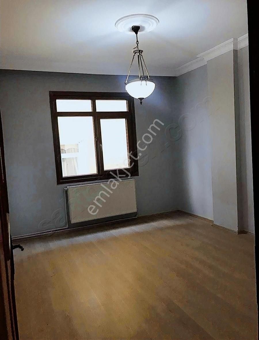 Pendik Fatih Kiralık Daire MERKEZİ KONUMDA 3+1