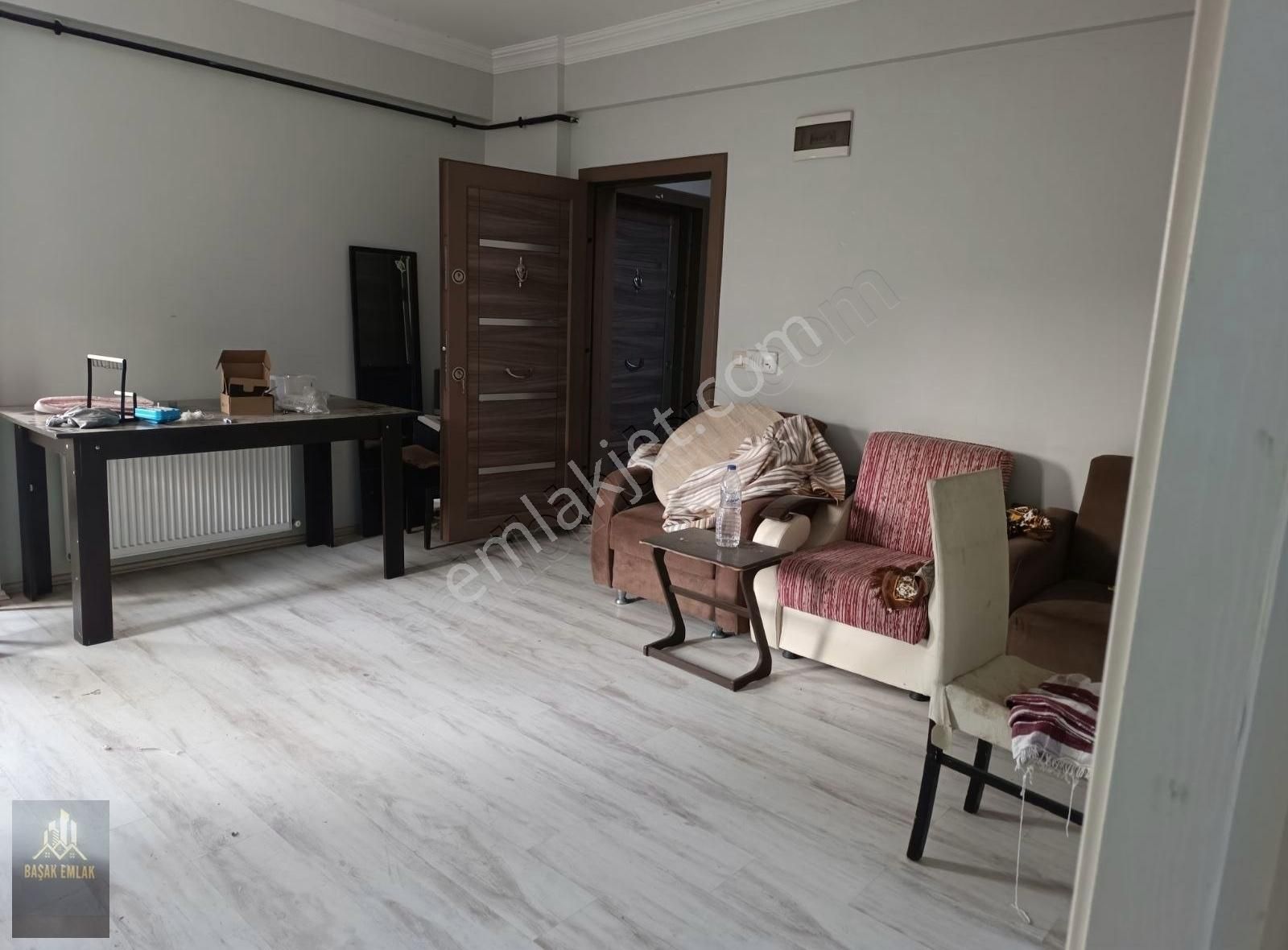 Serdivan Kemalpaşa Kiralık Daire SERDİVAN KEMALPAŞA MAH.OTEL 17 ARKA TARAFINDA KİRALIK 2+1 APART