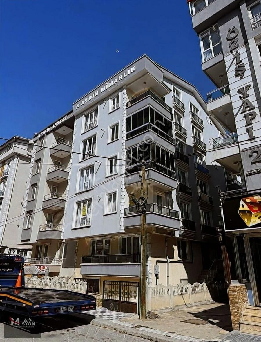 Afyonkarahisar Merkez Erenler Satılık Daire Erenler Market Karşısı Doğalgazlı 1+1 Eşyalı Satılık Daire