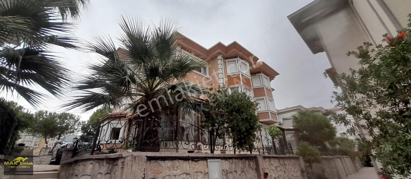 Bandırma Paşakent Satılık Villa ODAMAN VİLLALARINDA DENİZ GÖREN SATILIK 4+2 VİLLA S 2597