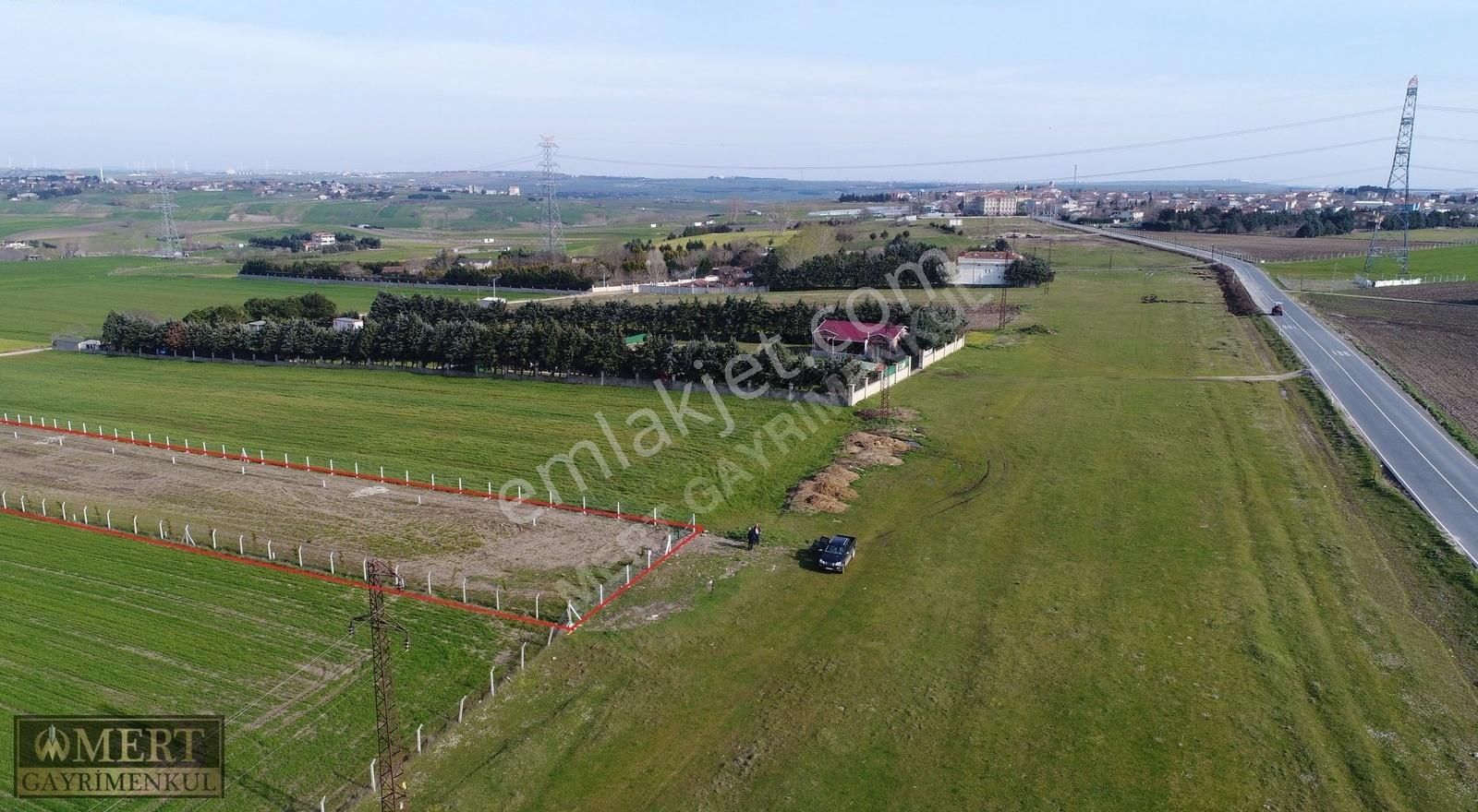 Silivri Seymen Satılık Tarla SEYMEN MAHALLE YANINDA OKULA YAKIN 250m2 FIRSAT TARLA KAÇIRMA