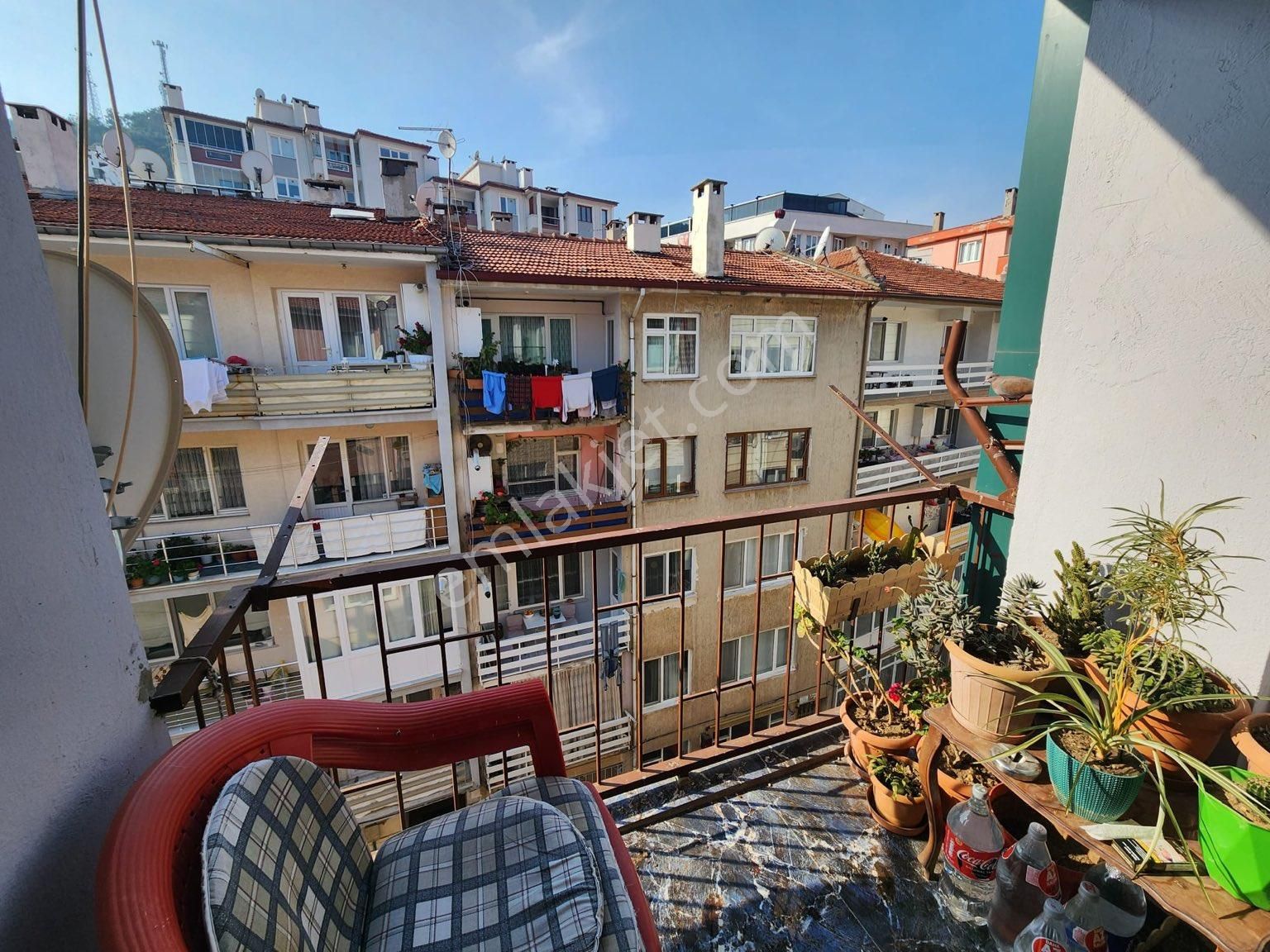 Tırpan Gayrimenkulden Ömerbey Mah. 3+1 110m2 İçi Yapılı Düzayak Daire - Görsel 13