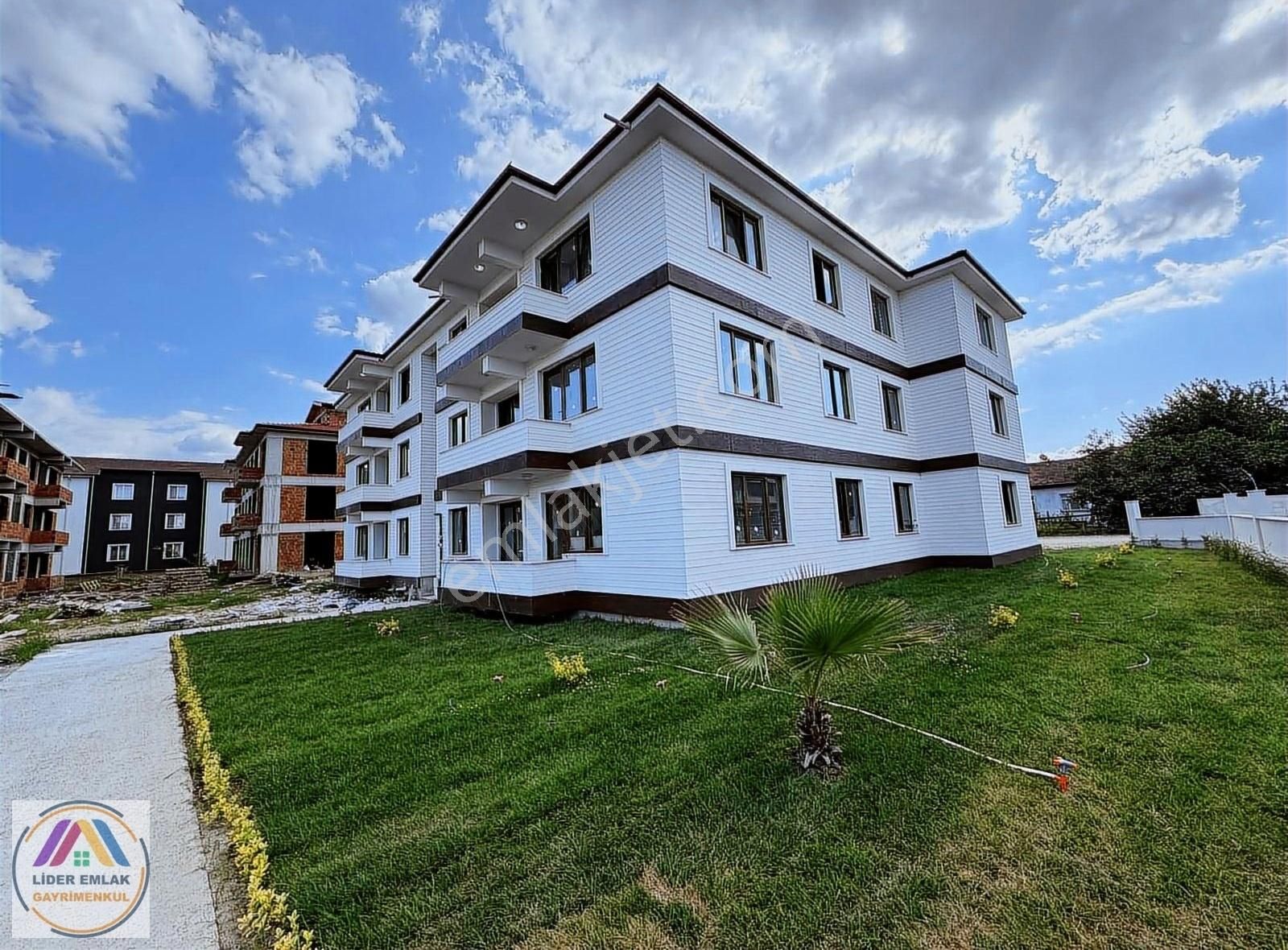 Akyazı Gazi Süleyman Paşa Satılık Daire LİDER EMLAKTAN 3+1 DUBLEKS 145 m2 SATILIK DAİRE!!!