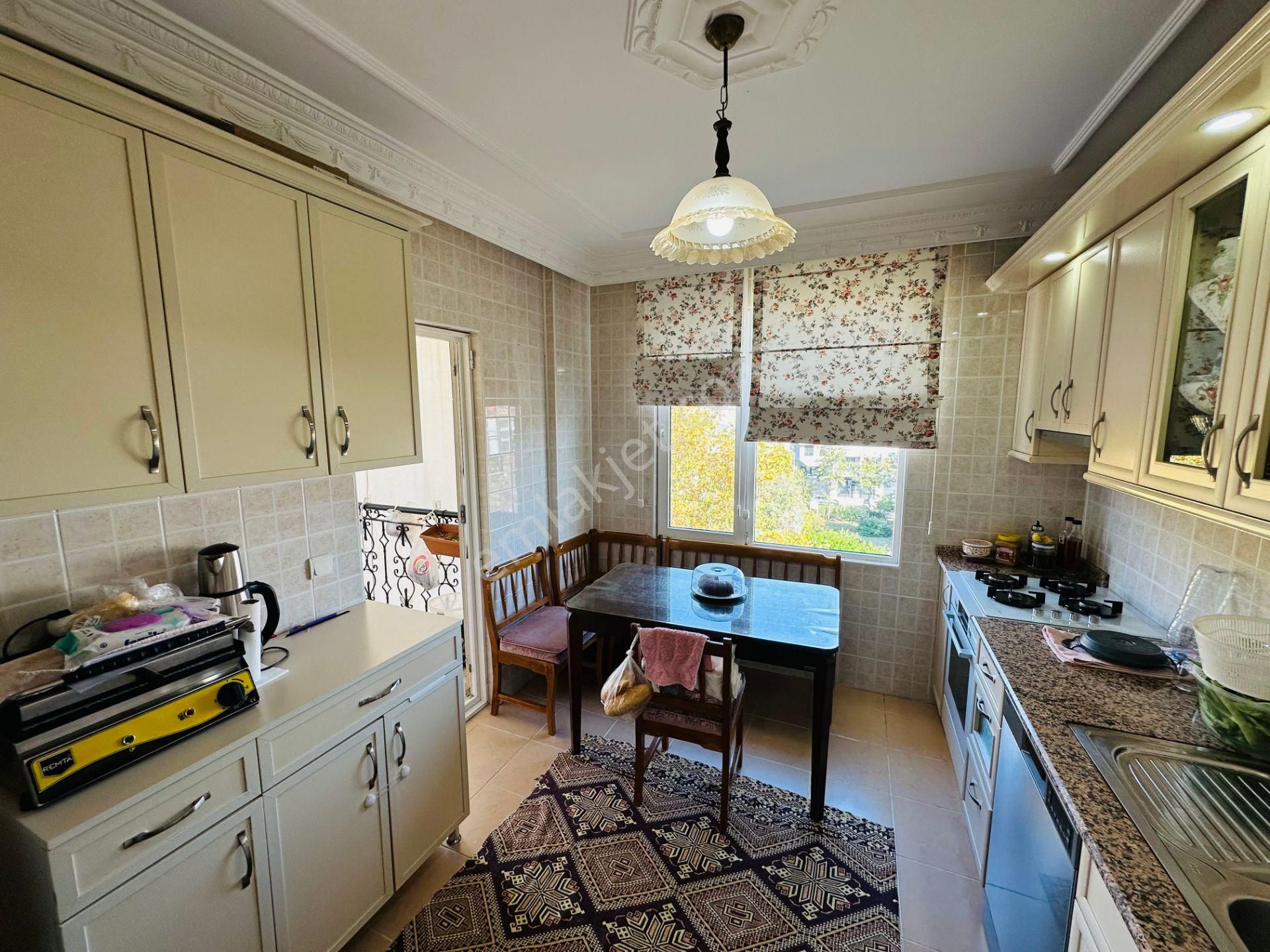 Emlakparktan Oba Mahallesi Metro Kavşağında 4+2 Dublex - Görsel 8