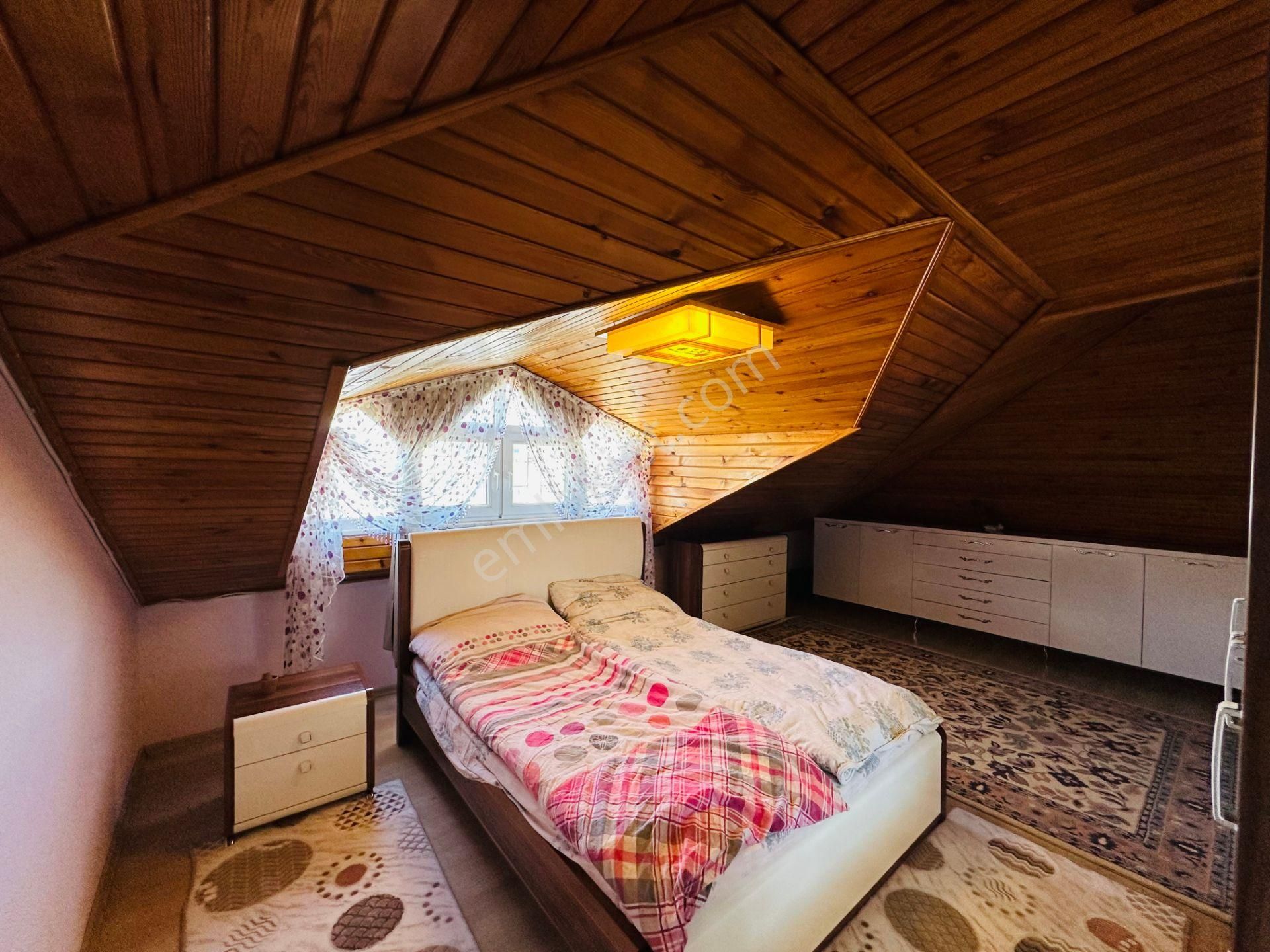 Emlakparktan Oba Mahallesi Metro Kavşağında 4+2 Dublex - Görsel 14