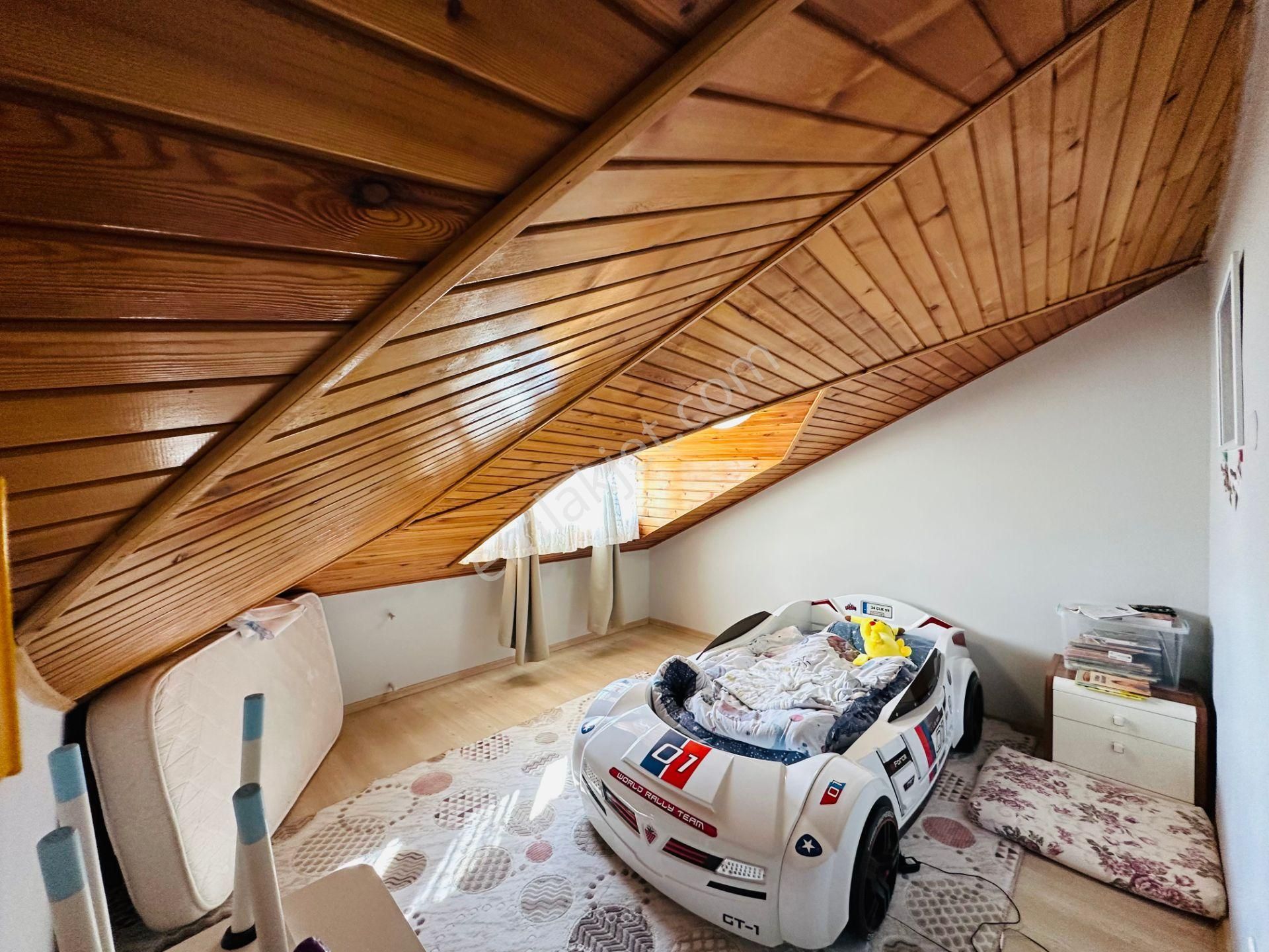 Emlakparktan Oba Mahallesi Metro Kavşağında 4+2 Dublex - Görsel 16