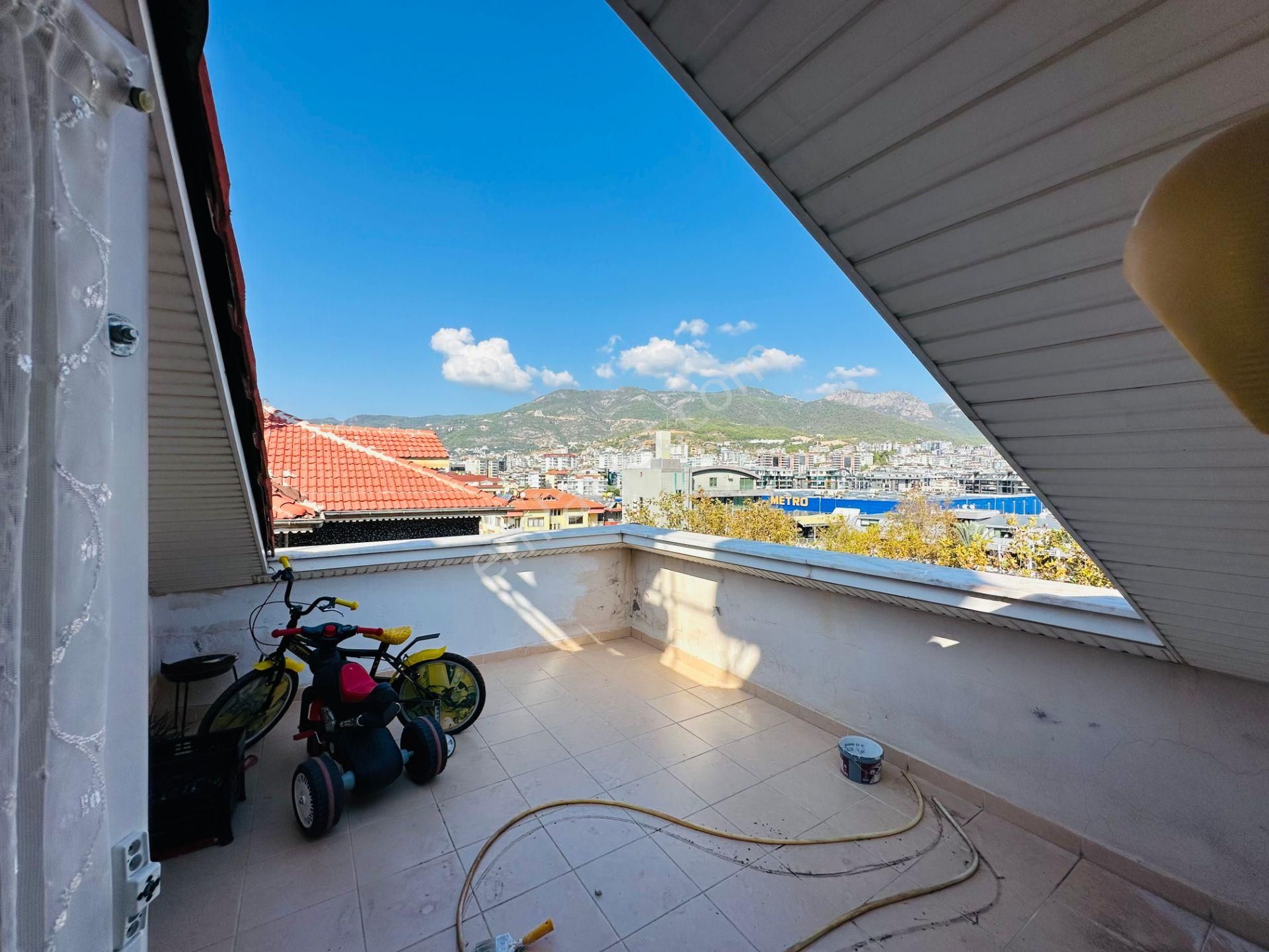 Emlakparktan Oba Mahallesi Metro Kavşağında 4+2 Dublex - Görsel 27