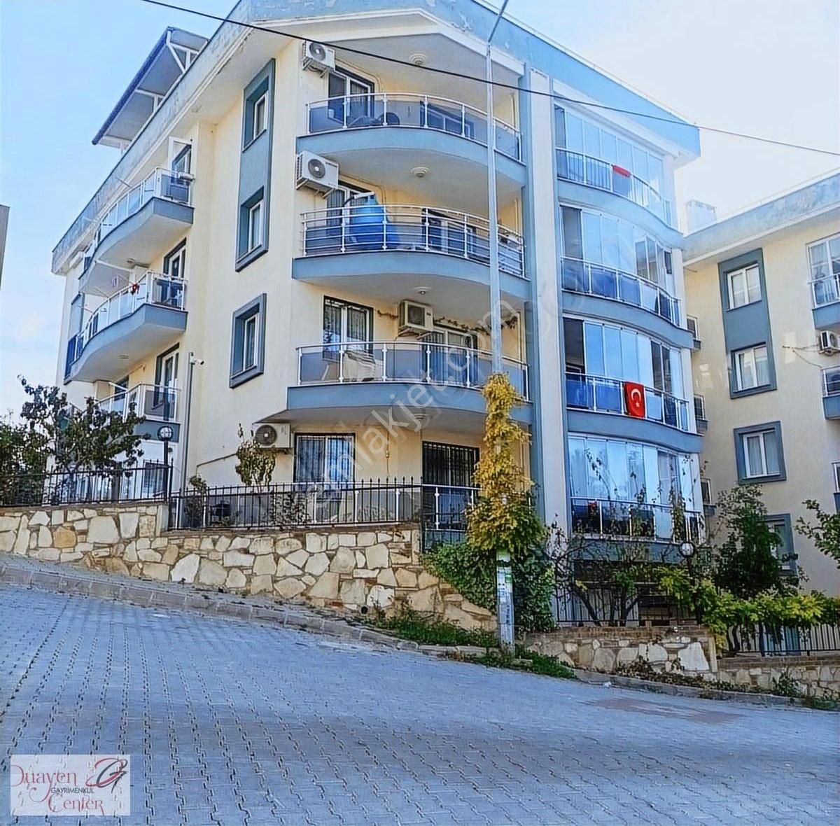 Kuşadası Ege Satılık Daire KUŞADASI,MERKEZİ KONUM,BAHÇELİ,2+1,SATILIK DAİRE,