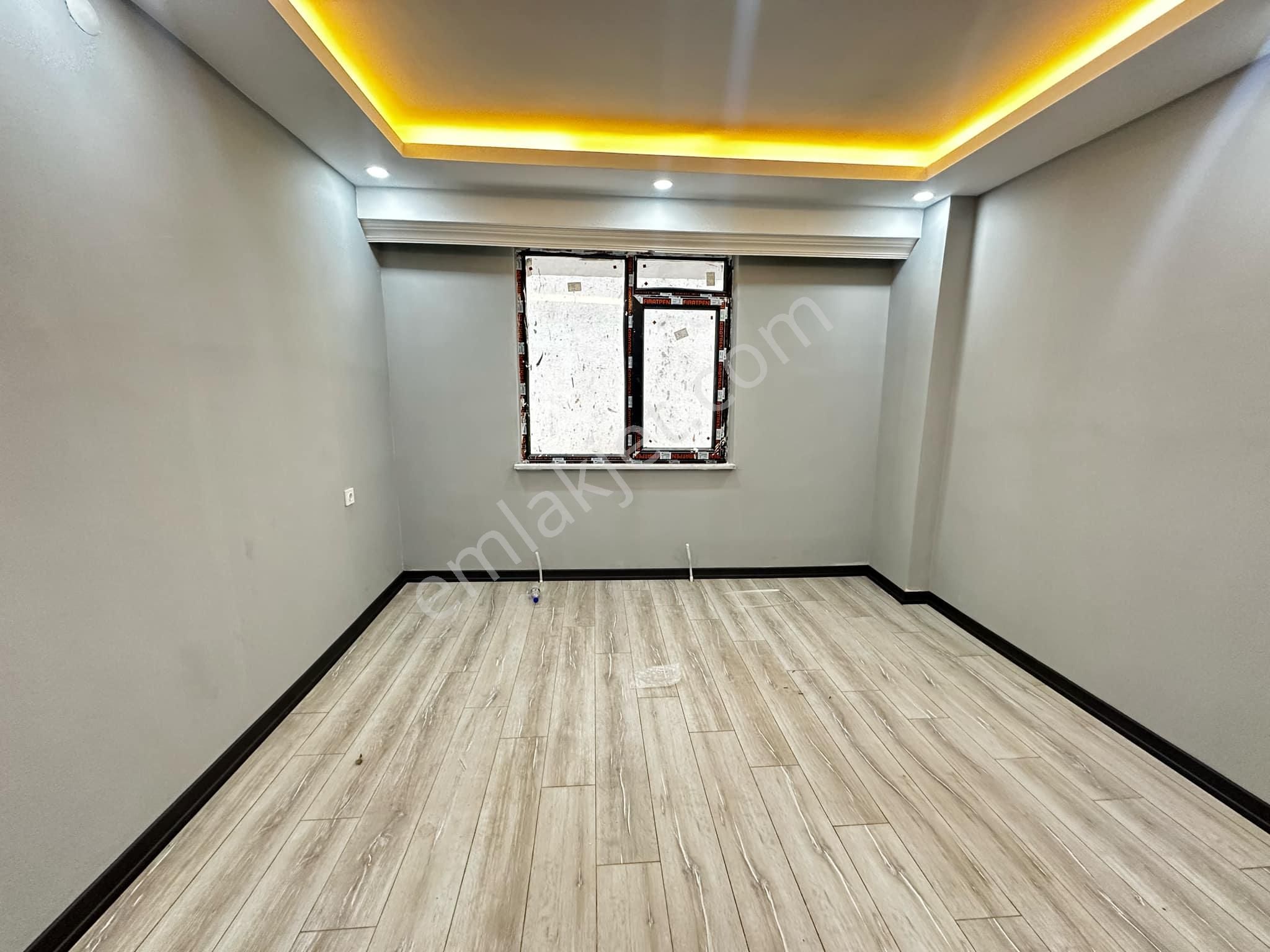 Kapaklı Cumhuriyet Kiralık Daire YENİ HASTANE HÜKEMET KONAĞINA 2 DK KULANIŞLI 2+1 DAİRE 