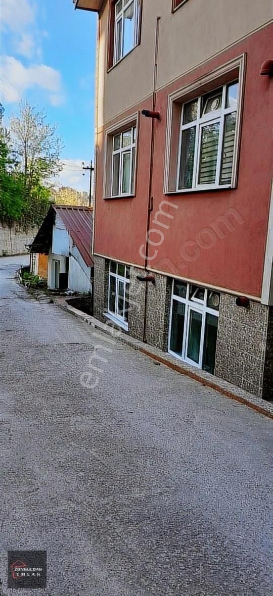 Zonguldak Merkez On Temmuz Kiralık Daire Zonguldak Emlak'tan Çarşı Merkeze Yakın Kiralık 3+1 Daire