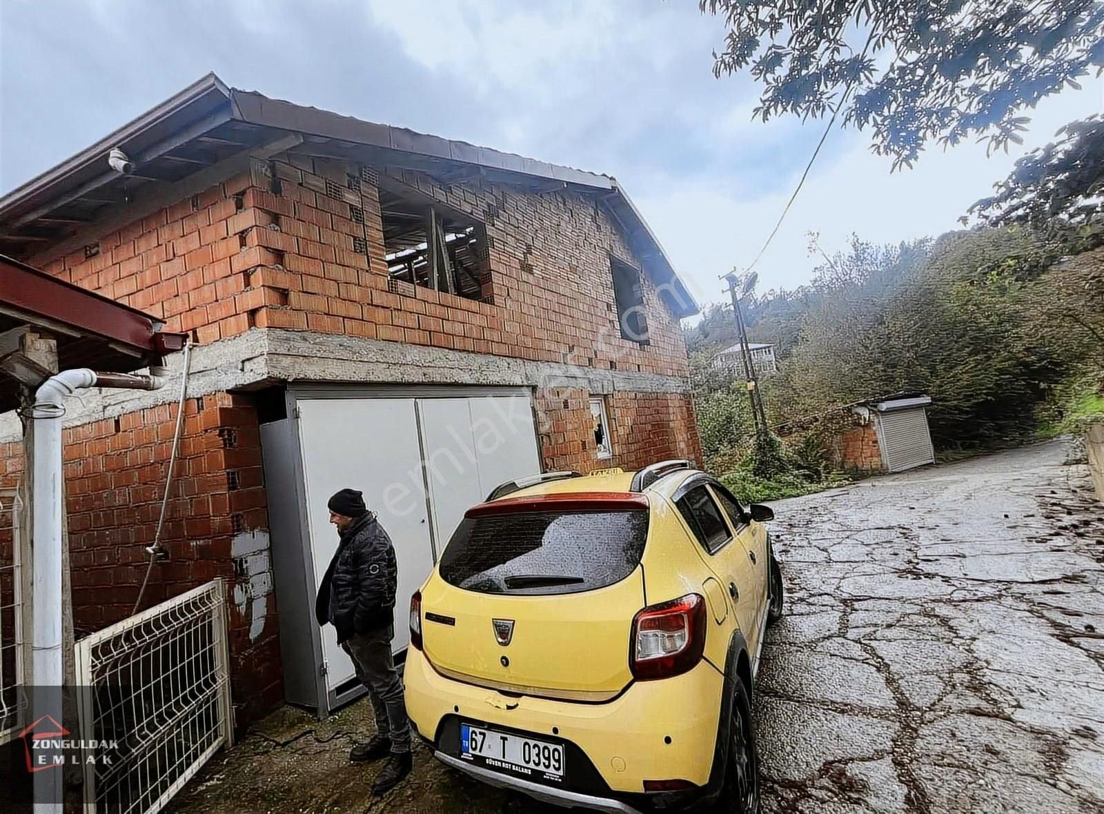 Kozlu Taşbaca Satılık Müstakil Ev KOZLU TAŞBACA DA 4 KATLI EV + GARAJ + DEPOLAR