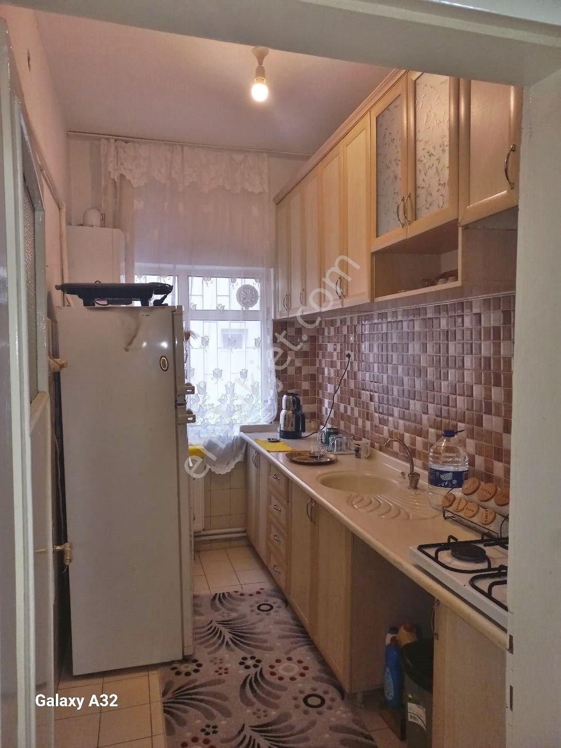 Mamak Aşık Veysel Satılık Daire  AŞIKVEYSEL MAHALLESİNDE TIP FAKÜLTESİ CADDE YAKININDA 2+1 SATILIK DAİRE