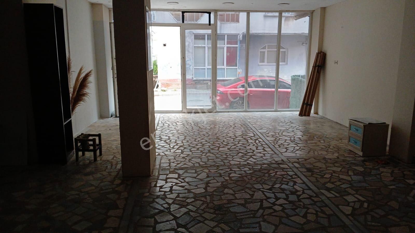 Sancaktepe Meclis Kiralık Dükkan & Mağaza Acil Meclis Mahallesi Çamlıkta Düz Giriş Dükkan