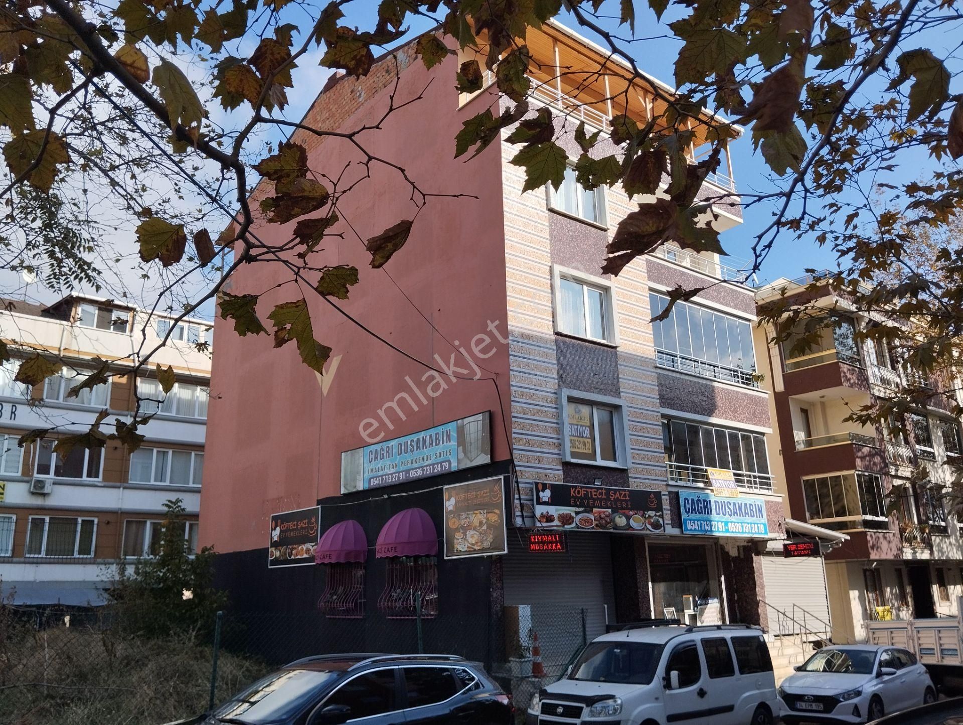 Beylikdüzü Marmara Satılık Daire  Beylikdüzü Yakuplu Marmara Mah.de Merkezde 180m2 3+1 Satılık