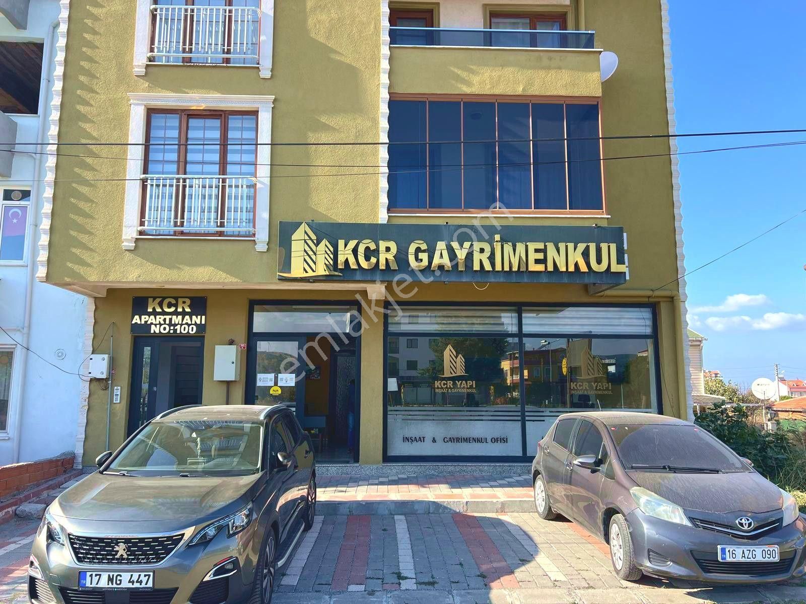 Lapseki Çardak Bld. (Gaziyakupbey) Boğaz Manzaralı Satılık Daire  LAPSEKİ ÇARDAKTA BOĞAZ MANZARALI 3+1 SATILIK DAİRE