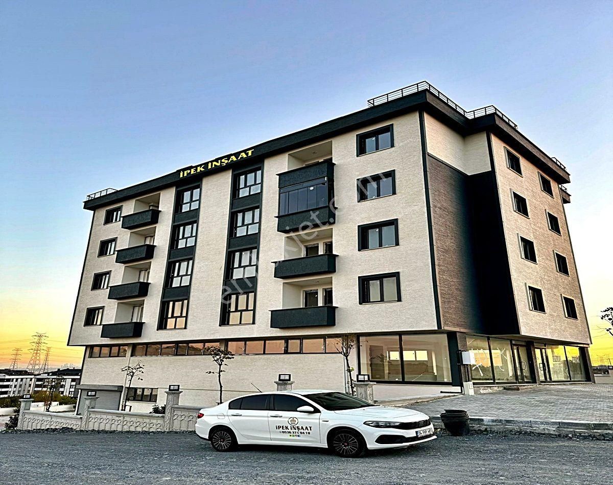 Arnavutköy Hadımköy Kiralık Daire  İPEK İNŞAAT'DAN KİRALIK SIFIR LÜX DAİRE 90 M2 3.KAT GÜNEY CEPHE